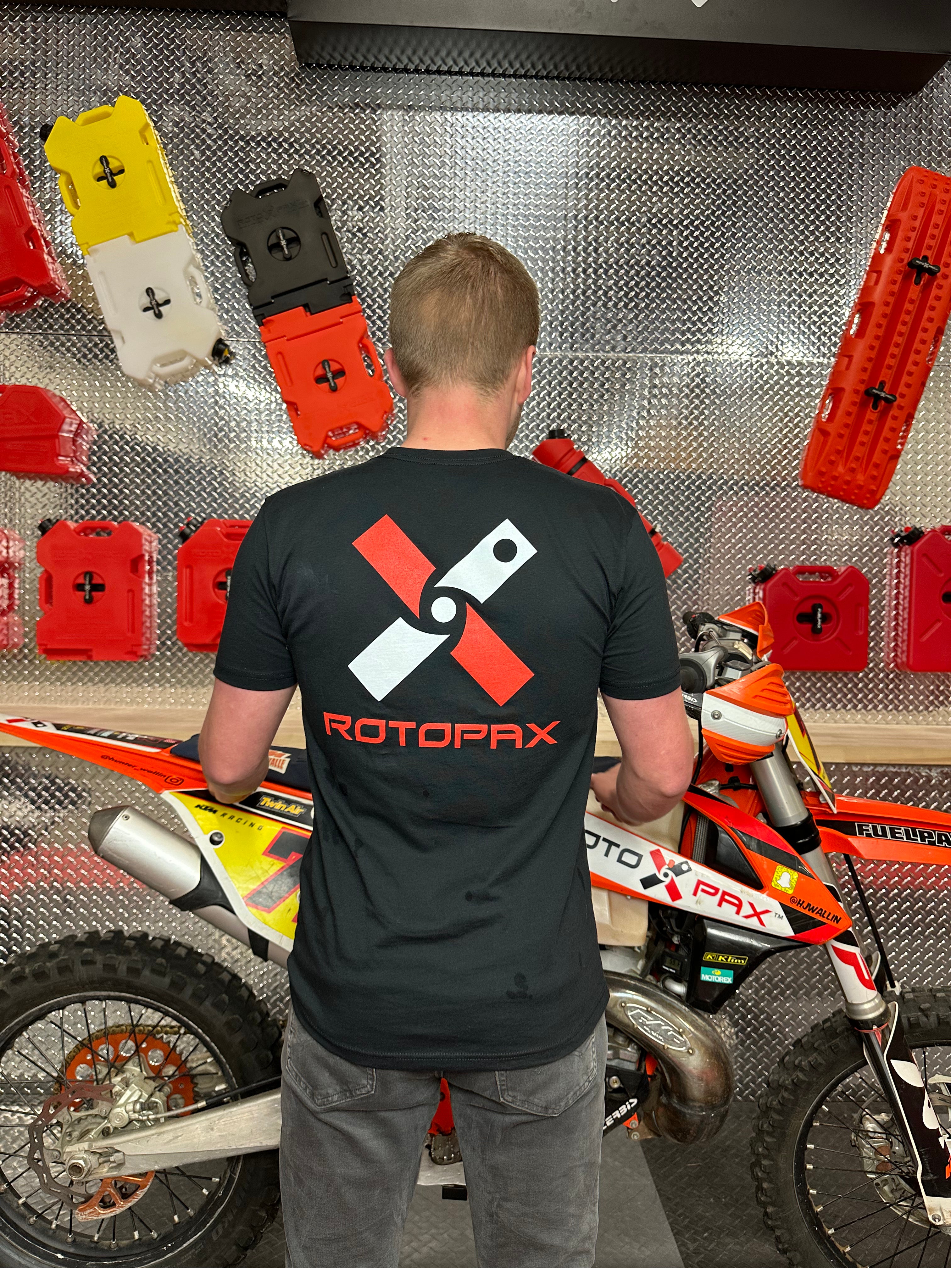 rotopax-keep-adventure-going-t-shirt-schwarz image 1