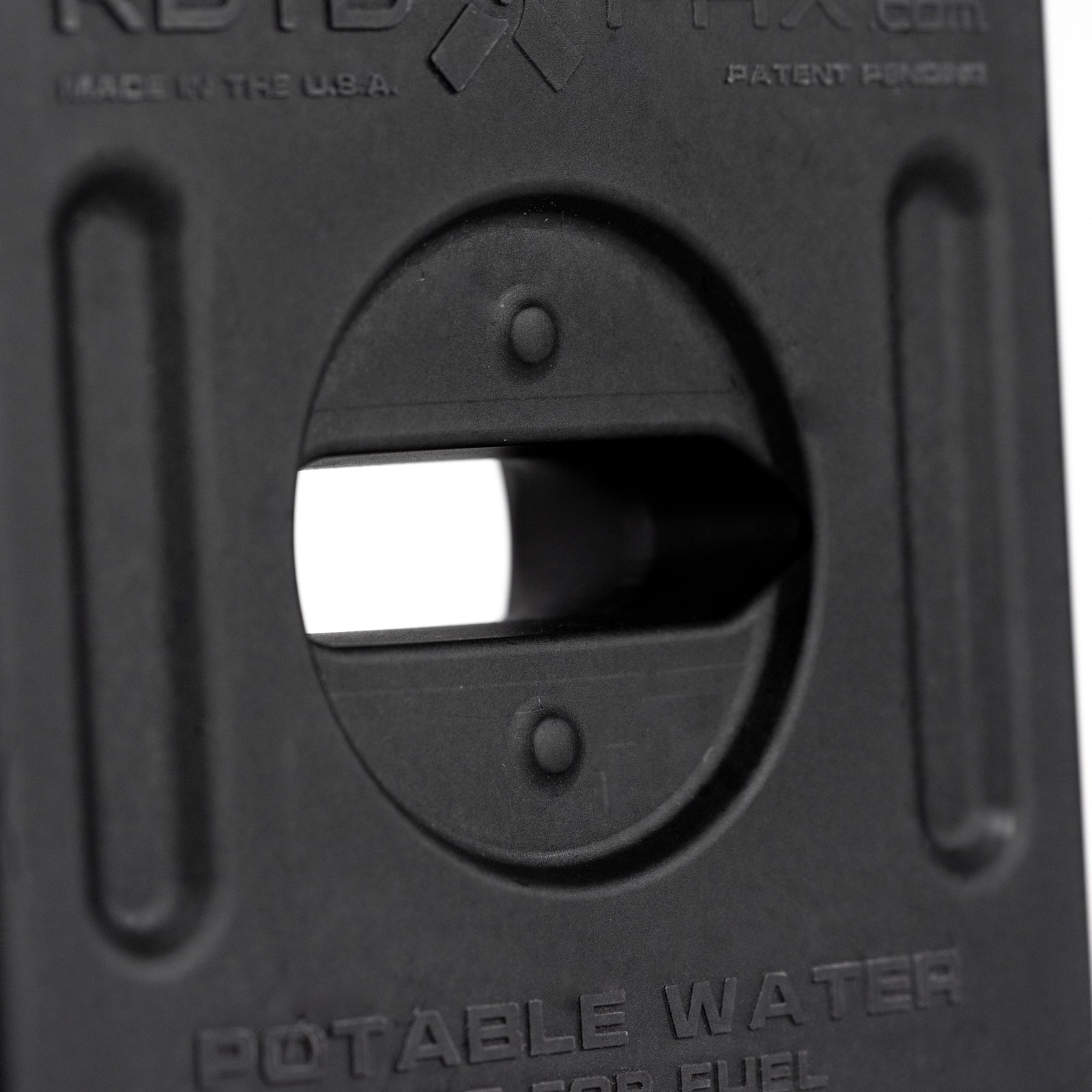 rotopax-1-gallon-water-black-blemished image 5